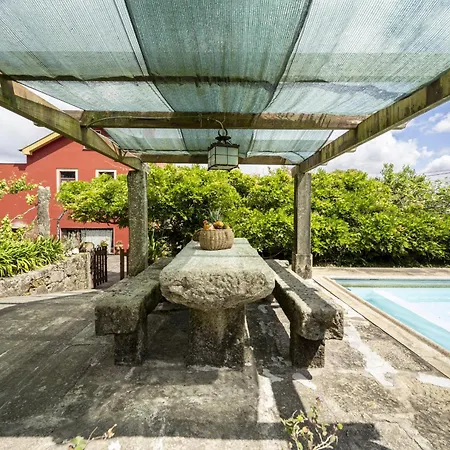 Casa Dos Avos By House And People בית נופש Alvarães